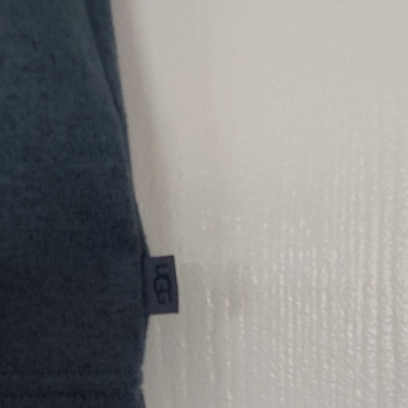 NWT...UGG LOUNGE APPAREL SET  M - Picture 5 of 5